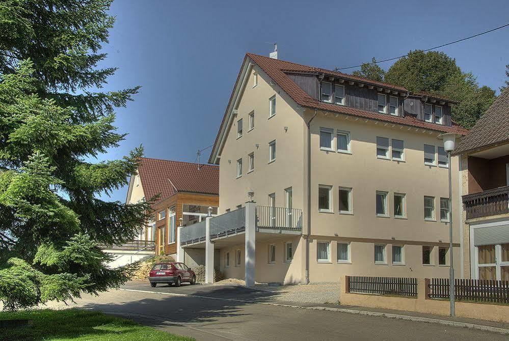 Landhotel Gasthof Am Berg Dornstadt Exterior photo